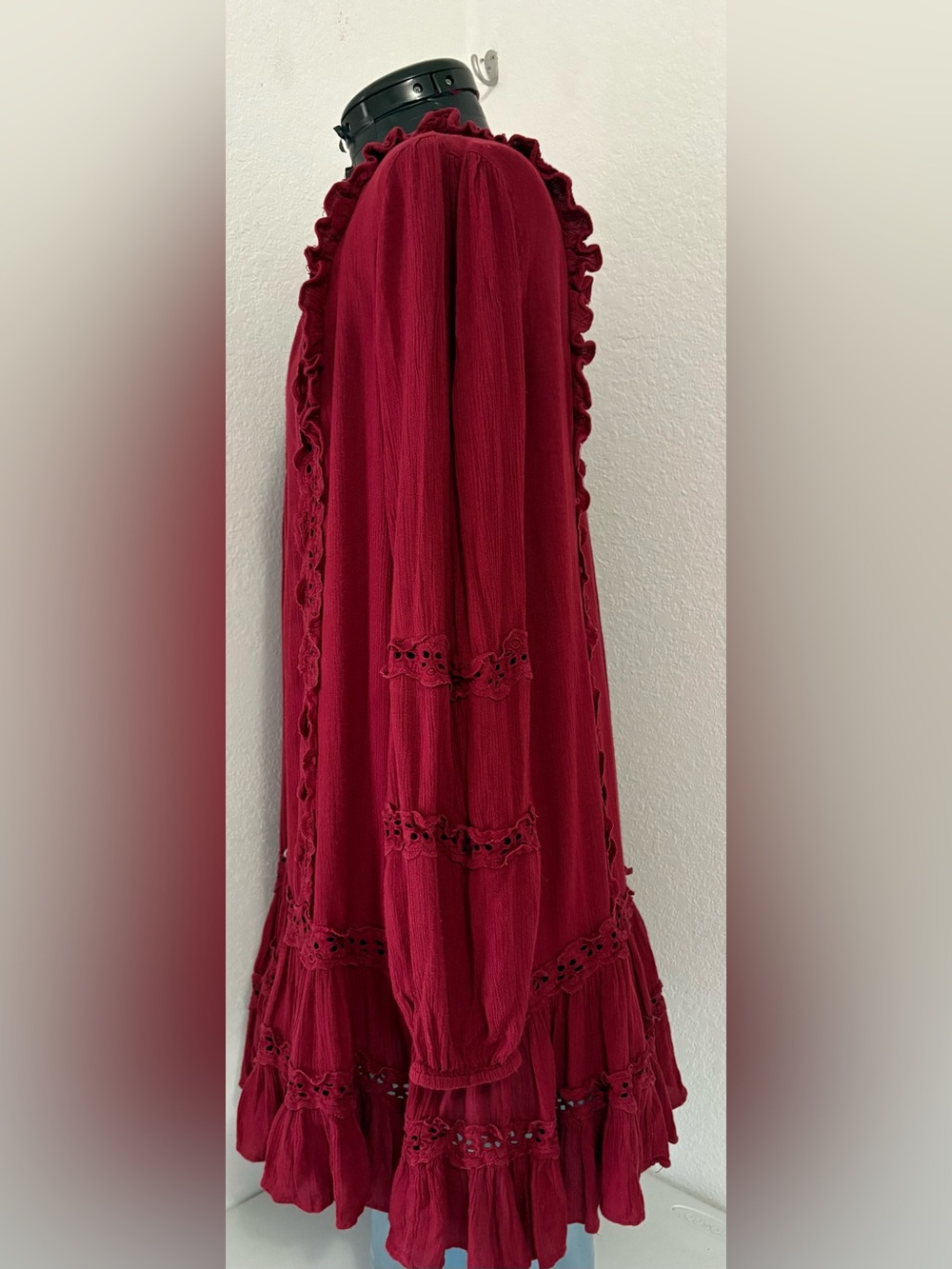 Free People Red Boho Tunic Dress Ruffle Eyelet Trim Button Front Size M. - Picture 6 of 7